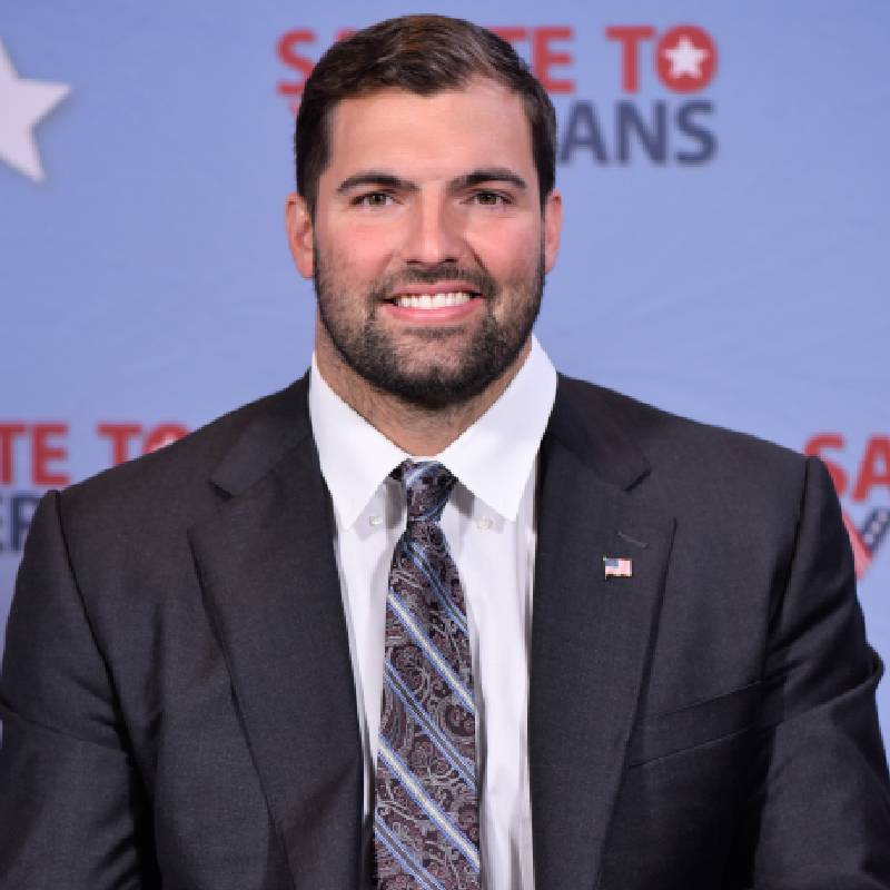 VeteranOfTheDay Army Veteran Alejandro Villanueva - VA News